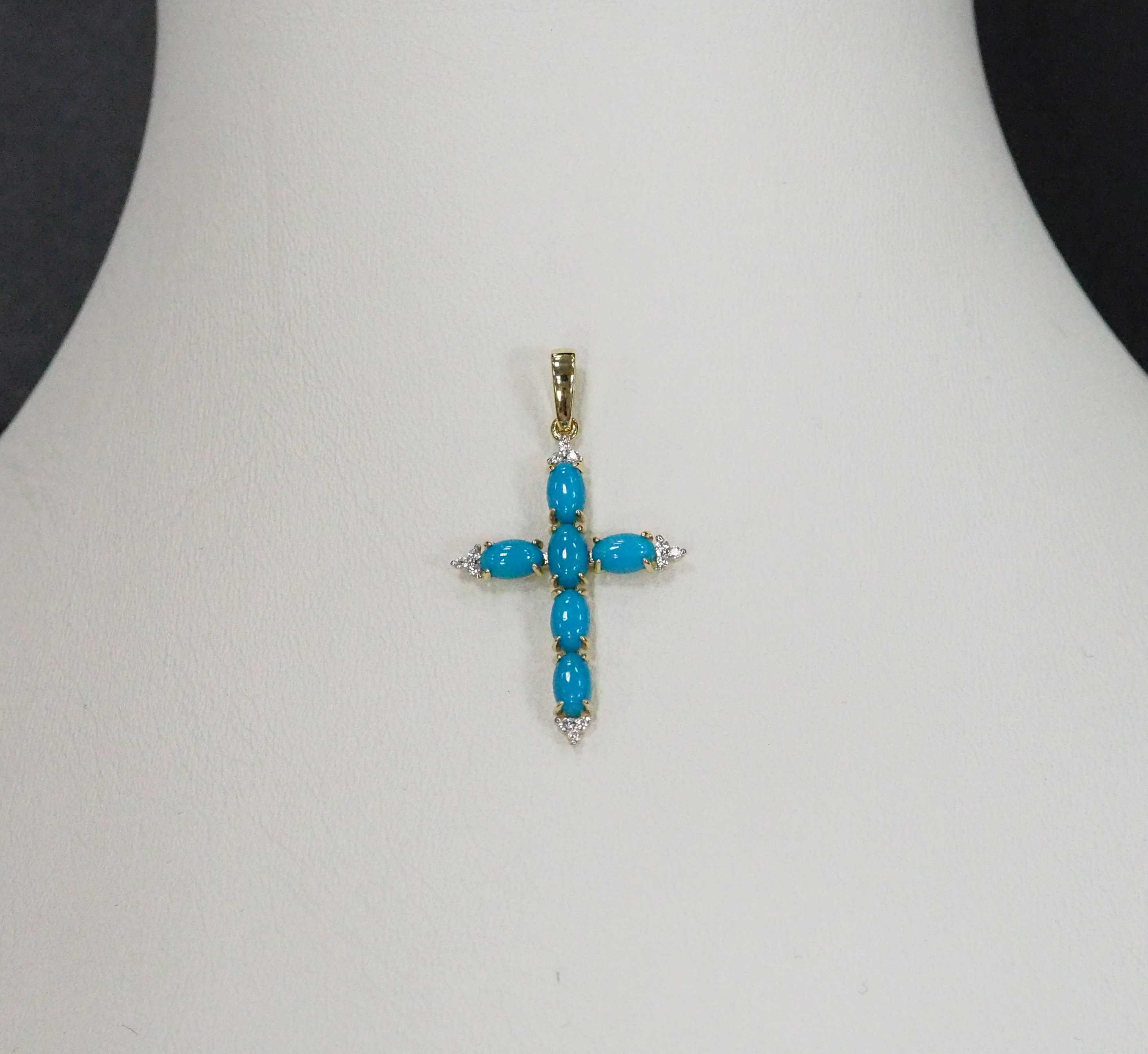 Подвеска-крест из желого золота с бирюзой